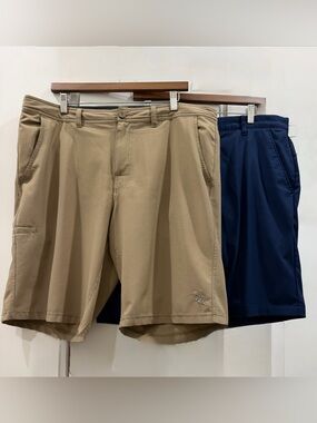 Bundle of 2 Men's Performance Shorts - Khaki and Navy Blue SZ 38